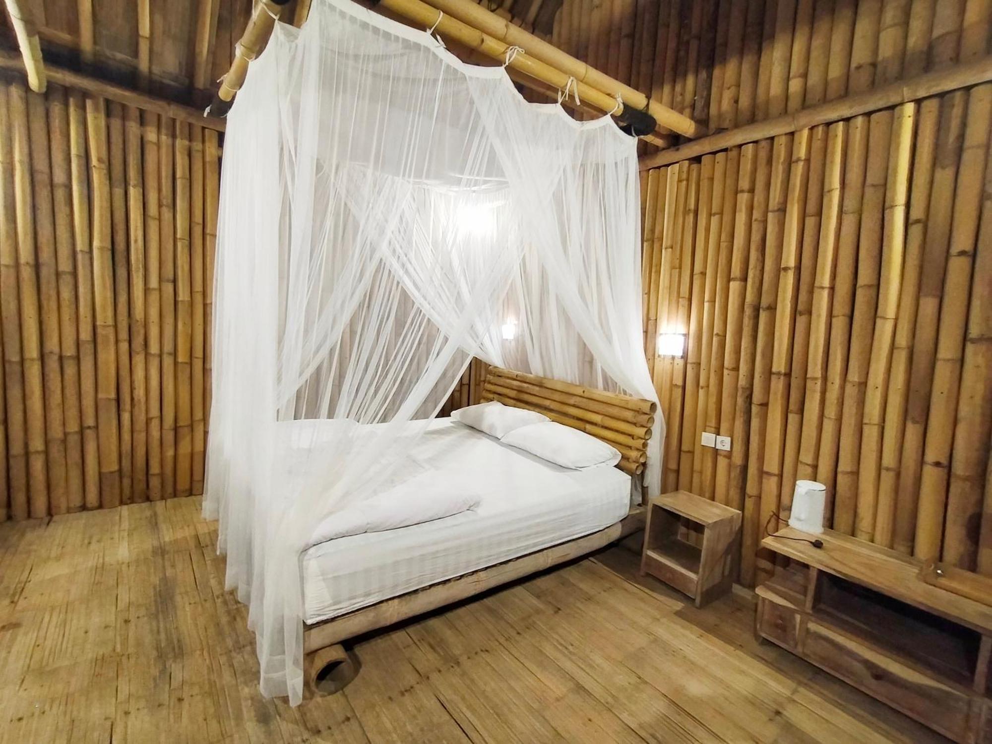 Loca Lobo Lodges Riung, Flores Экстерьер фото